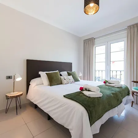 Sunny Sky Puerto De Mogan